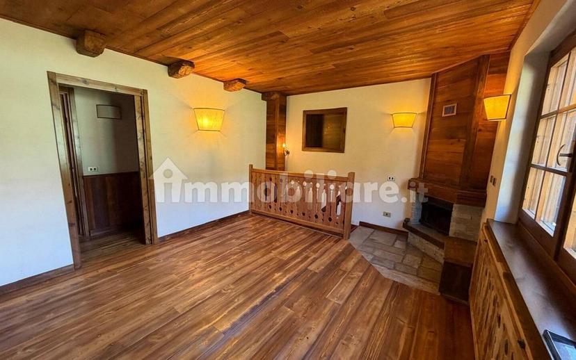 Quadrilocale frazione Chez Borgne 62, La Salle — foto 15 di 17