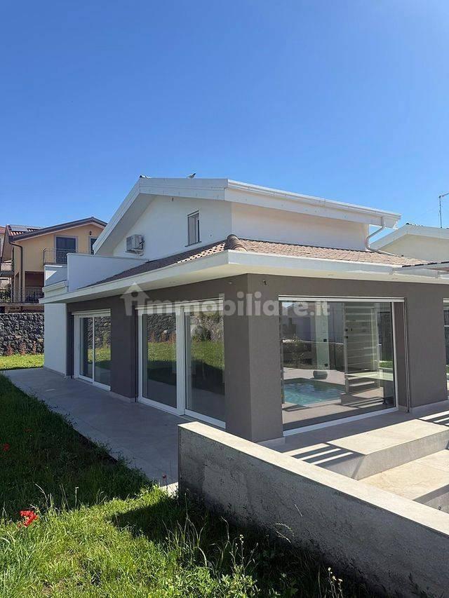 Villa unifamiliare via delle Sciare, Centro, San Giovanni la Punta
