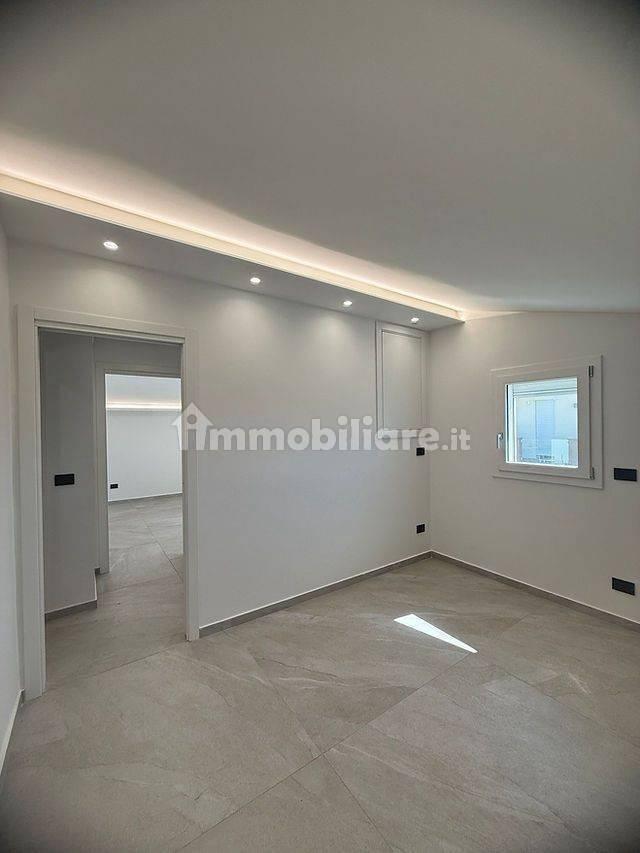 Villa unifamiliare via delle Sciare, Centro, San Giovanni la Punta — foto 13 di 25