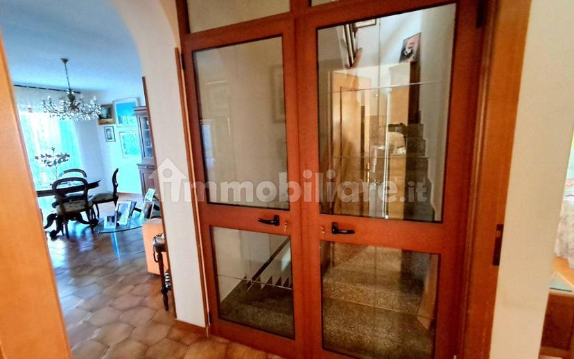 Villa a schiera via Raffaello Sanzio, Centro, Ronciglione — foto 3 di 26