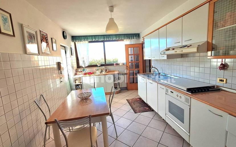 Villa a schiera via Raffaello Sanzio, Centro, Ronciglione — foto 5 di 26