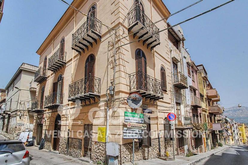 Villa unifamiliare via Manganelli 4, Centro, Carini — foto 2 di 23