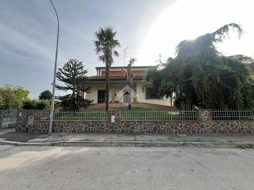 Villa unifamiliare via Don Giovanni Bosco 40, Centro, Codigoro — foto 19 di 23