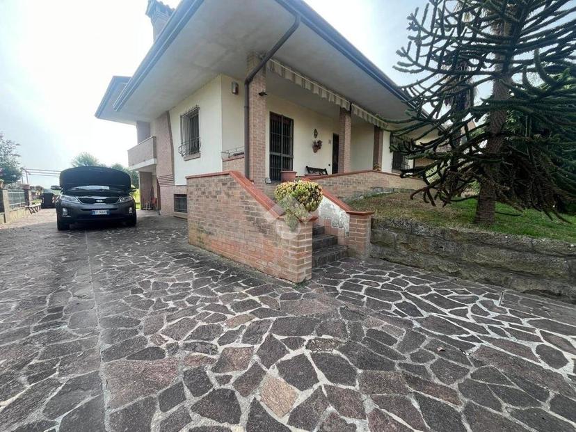 Villa unifamiliare via Don Giovanni Bosco 40, Centro, Codigoro — foto 5 di 23
