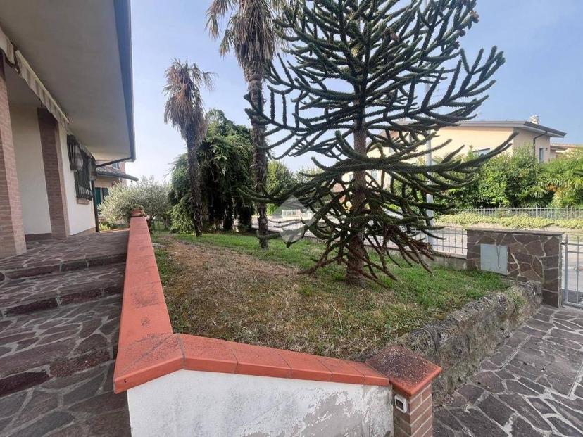 Villa unifamiliare via Don Giovanni Bosco 40, Centro, Codigoro — foto 11 di 23