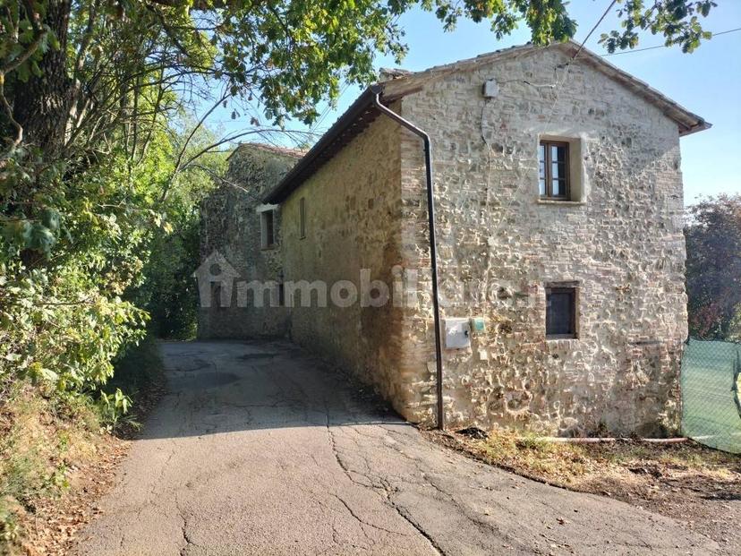 Casa colonica Strada del Gioco, Madonna Alta - Prepo, Perugia — foto 13 di 29