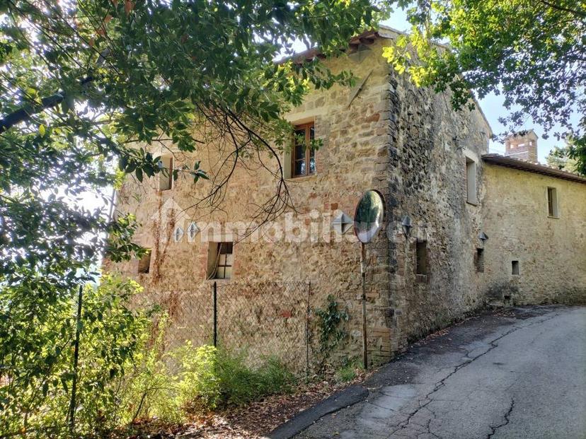 Casa colonica Strada del Gioco, Madonna Alta - Prepo, Perugia — foto 17 di 29