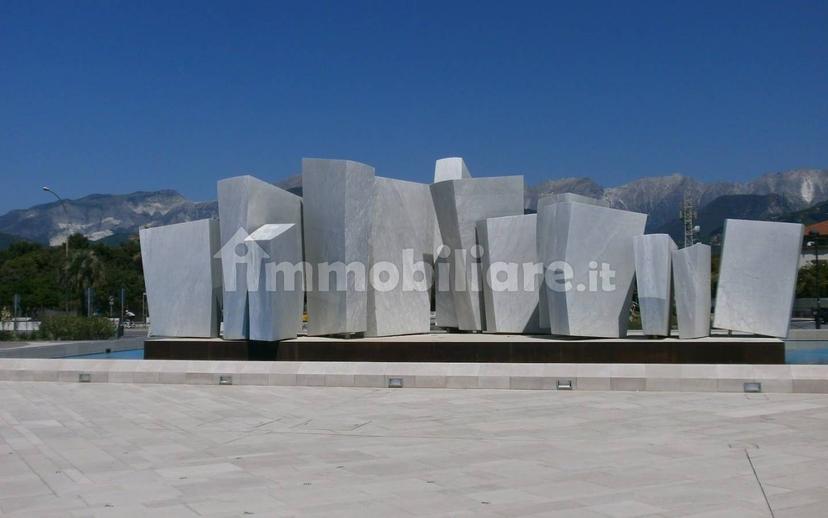 Trilocale via Luigi Staffetti, Centro, Massa — foto 7 di 7