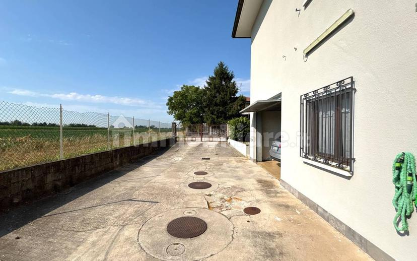 Villa unifamiliare via Risorgimento 42, Eremo, Curtatone — foto 28 di 46