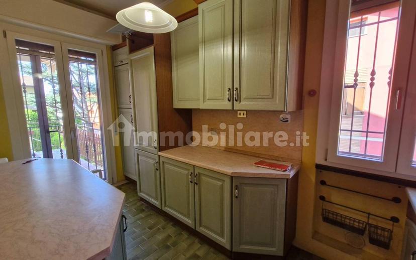 Appartamento via Giuseppe Giacosa 7, Baragalla - Canalina, Reggio Emilia — foto 3 di 29