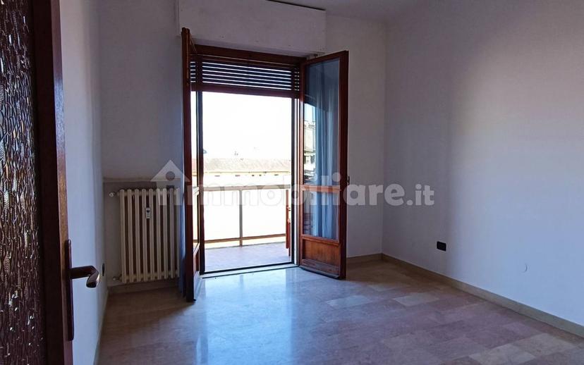 Quadrilocale via della Banda Lenti 8, Centro, Valenza — foto 11 di 23