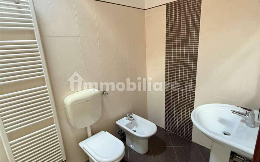Trilocale via Gozzi, 100, Centro, Pontelongo — foto 2 di 16