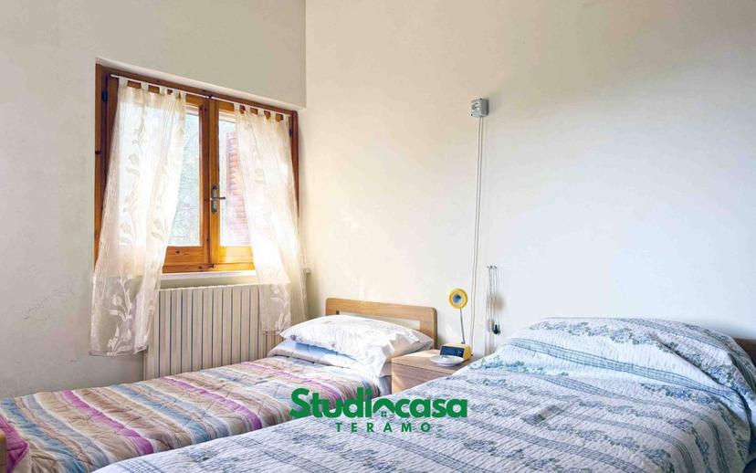 Quadrilocale via Sicilia, Bellante — foto 8 di 21