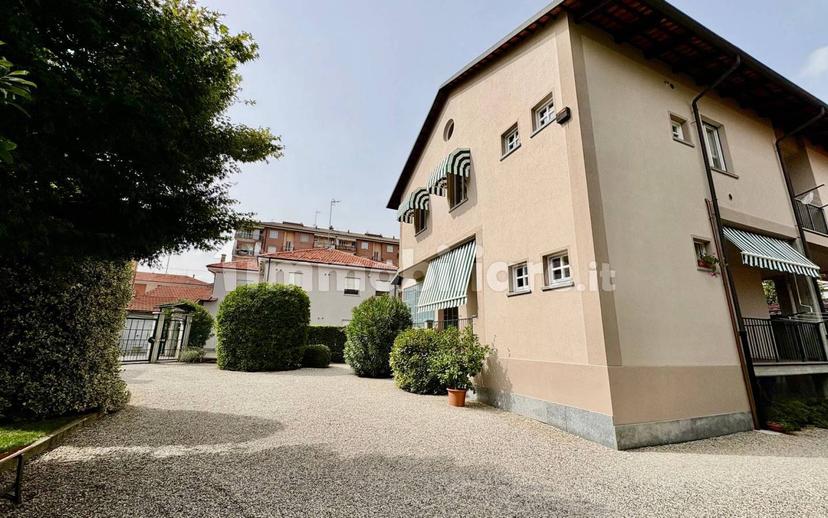 Villa bifamiliare via Alba 9, Centro, Fossano — foto 10 di 109