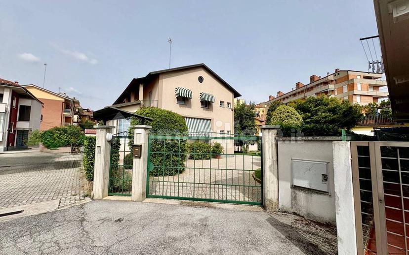 Villa bifamiliare via Alba 9, Centro, Fossano — foto 68 di 109