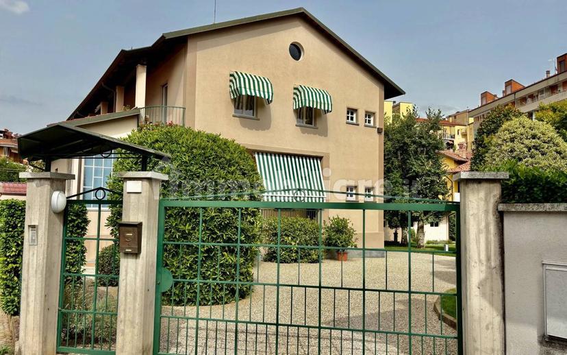 Villa bifamiliare via Alba 9, Centro, Fossano — foto 27 di 109