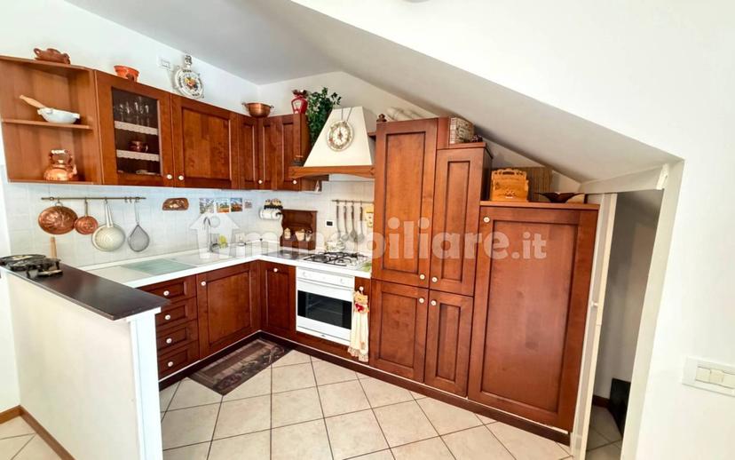 Monolocale via Casara, Centro, Lazise — foto 12 di 15