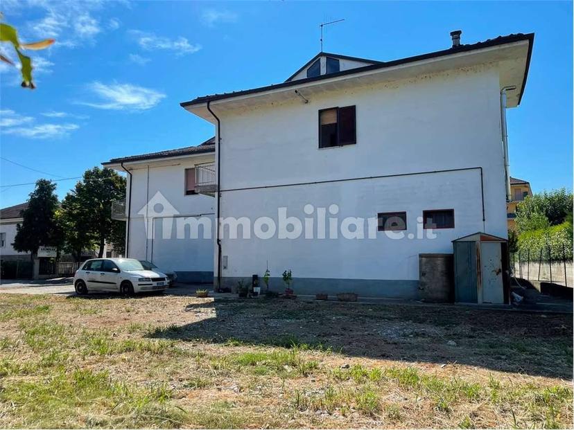 Terratetto unifamiliare 110 m², buono stato, Centro, Calamandrana — foto 5 di 9