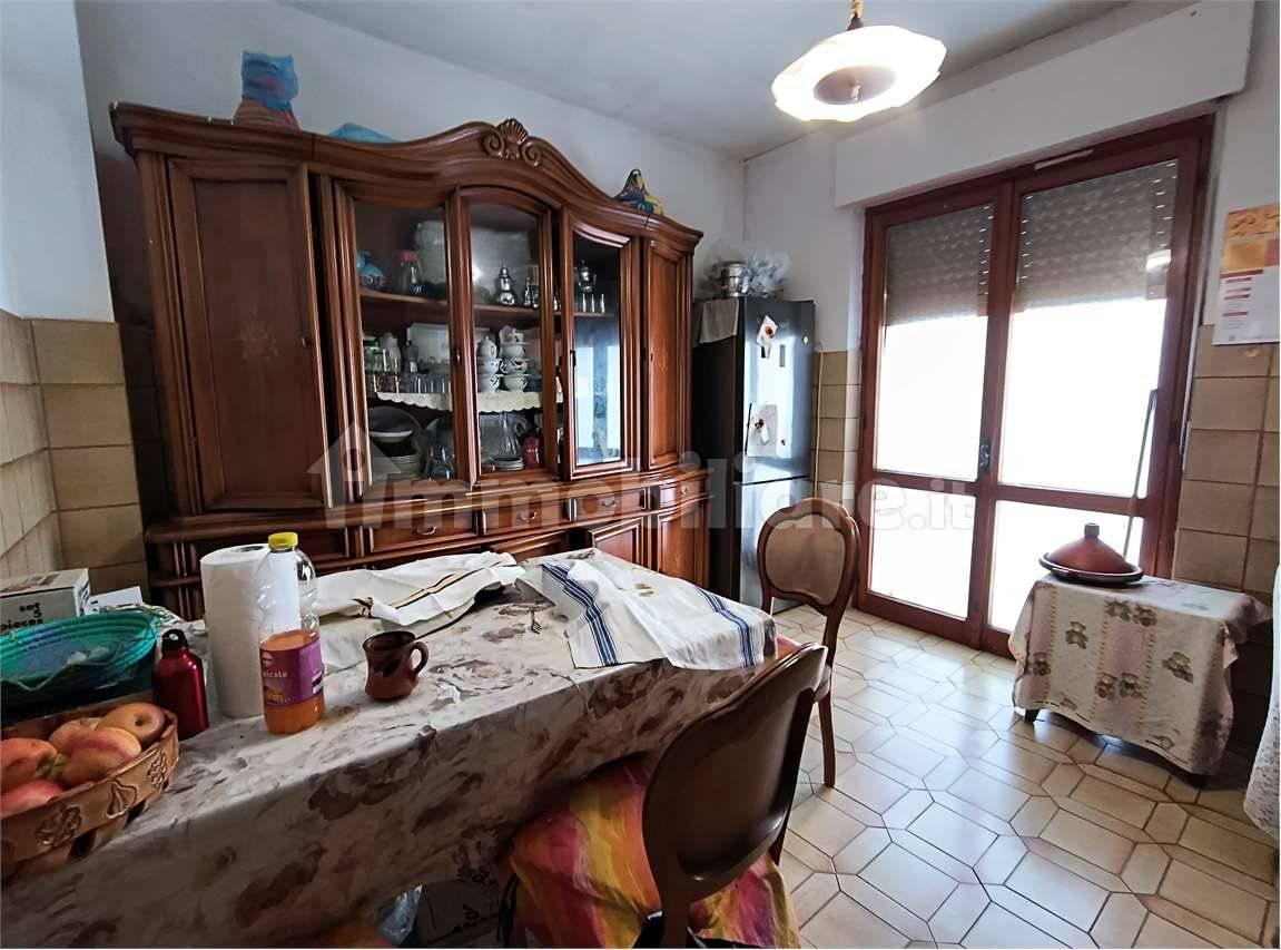 Terratetto unifamiliare 110 m², buono stato, Centro, Calamandrana