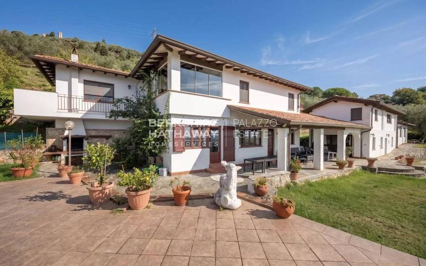 Villa unifamiliare, da ristrutturare, 357 m², Camaiore — foto 8 di 46