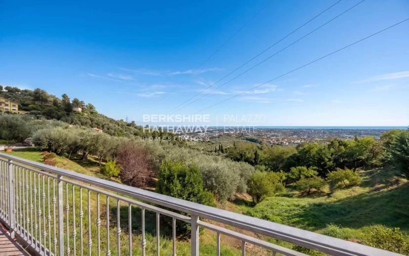 Villa unifamiliare, da ristrutturare, 357 m², Camaiore — foto 22 di 46