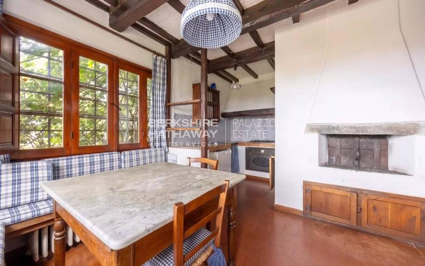 Villa unifamiliare, da ristrutturare, 357 m², Camaiore — foto 20 di 46