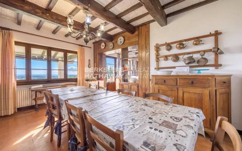 Villa unifamiliare, da ristrutturare, 357 m², Camaiore — foto 29 di 46