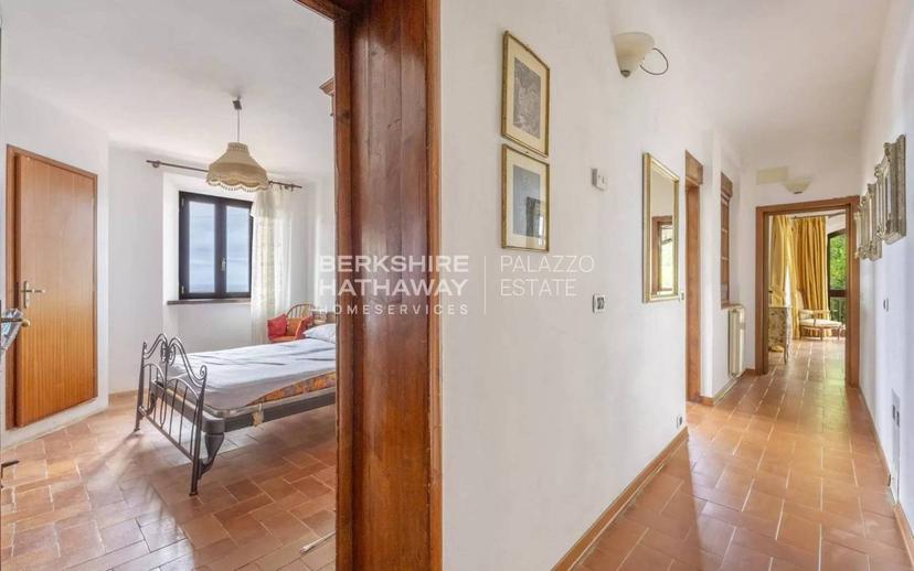 Villa unifamiliare, da ristrutturare, 357 m², Camaiore — foto 27 di 46