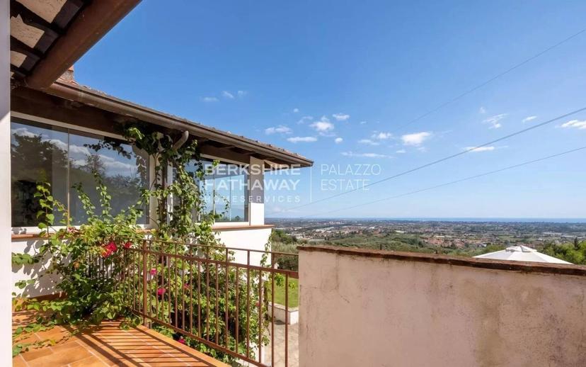 Villa unifamiliare, da ristrutturare, 357 m², Camaiore — foto 21 di 46