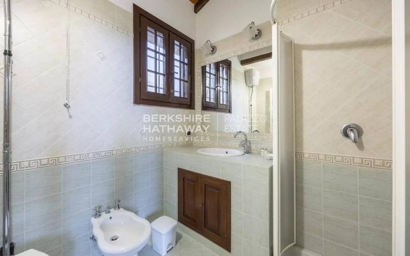 Villa unifamiliare, da ristrutturare, 357 m², Camaiore — foto 36 di 46