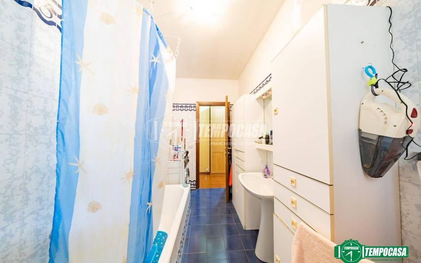 Bilocale via Alessandro Manzoni 1, Centro, Stresa — foto 17 di 31