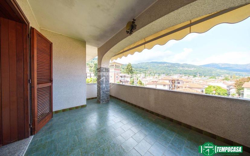 Bilocale via Alessandro Manzoni 1, Centro, Stresa — foto 2 di 31
