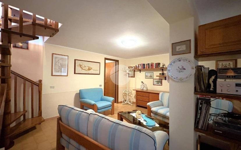 Trilocale via Castellana 25, Soiano, Soiano del Lago