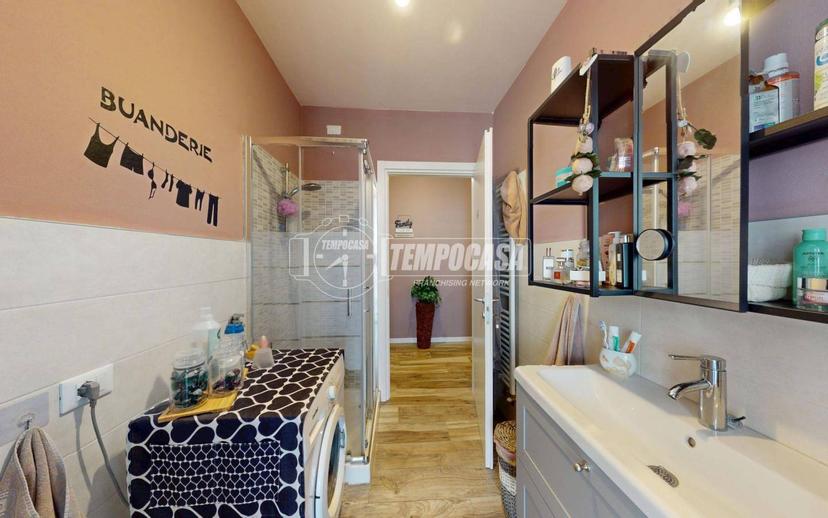 Trilocale viale Monte Grappa 1, Centro, Novellara — foto 5 di 18