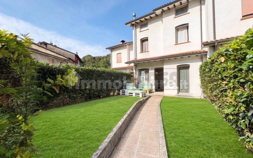 Villa a schiera via Lora di Sopra 691, Centro, Valdagno — foto 2 di 17