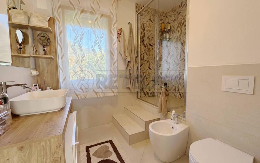 Villa a schiera via Lora di Sopra 691, Centro, Valdagno — foto 3 di 17