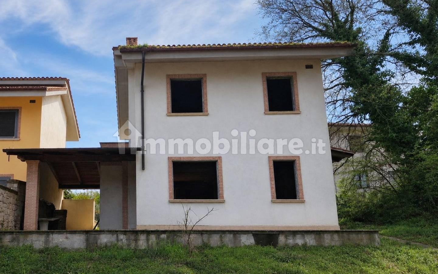 Villa a schiera via Valle Pazza, Centro, Sezze