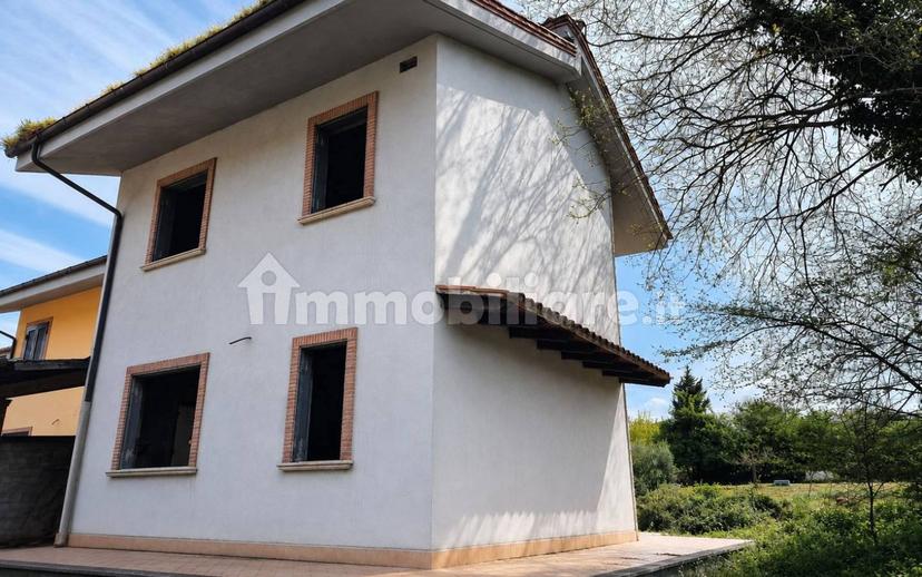 Villa a schiera via Valle Pazza, Centro, Sezze — foto 2 di 4