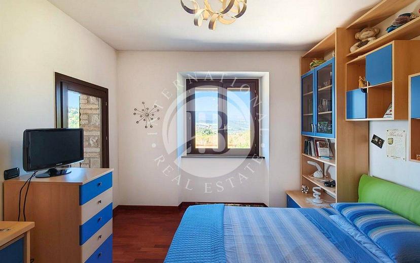 Casale, ottimo stato, 330 m², Montalto delle Marche — foto 19 di 32