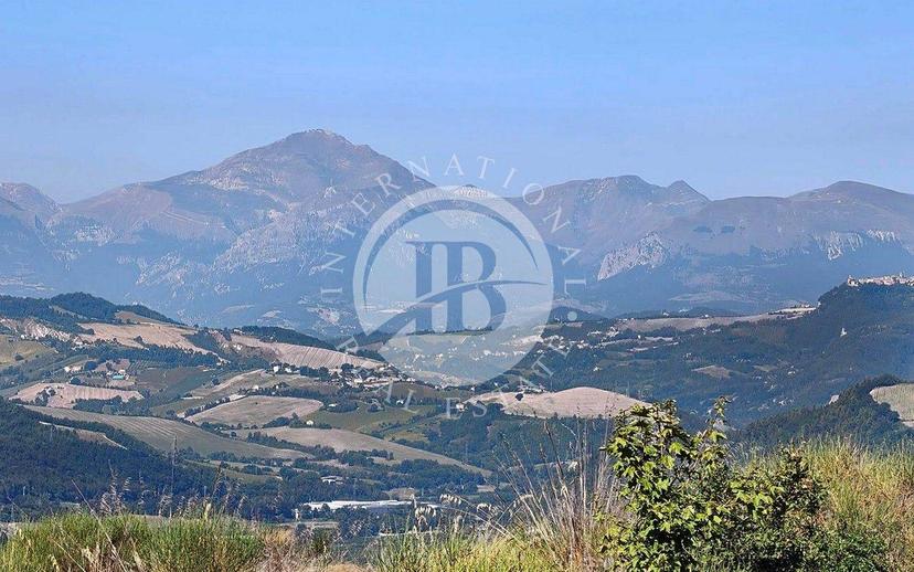 Casale, ottimo stato, 330 m², Montalto delle Marche — foto 28 di 32