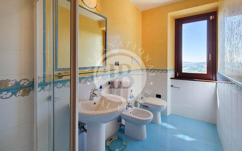 Casale, ottimo stato, 330 m², Montalto delle Marche — foto 15 di 32