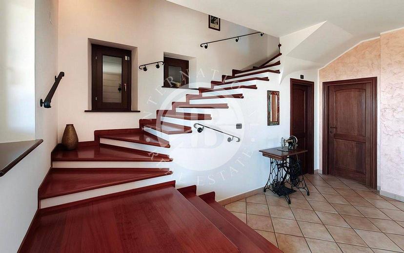 Casale, ottimo stato, 330 m², Montalto delle Marche — foto 24 di 32