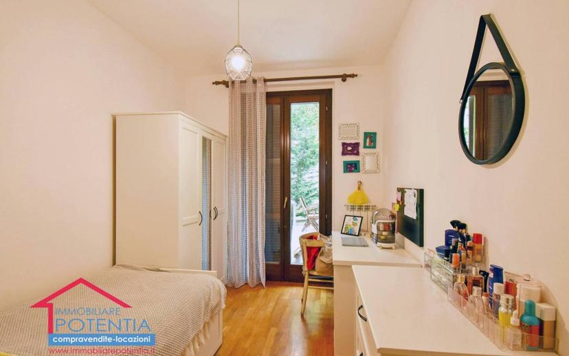 Trilocale ottimo stato, piano rialzato, Potenza Picena — foto 2 di 23