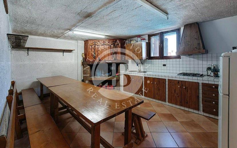 Casale, ottimo stato, 330 m², Montalto delle Marche — foto 7 di 32