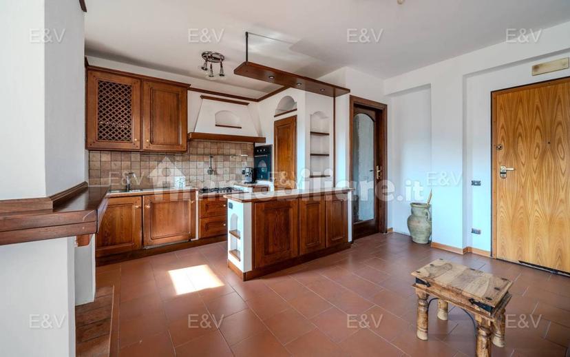 Appartamento via Fermo Marini, Centro, Cascia — foto 2 di 9