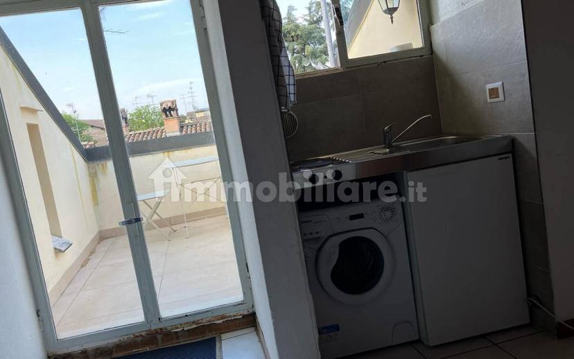 Bilocale buono stato, terzo piano, Centro Storico, Reggio Emilia — foto 4 di 6
