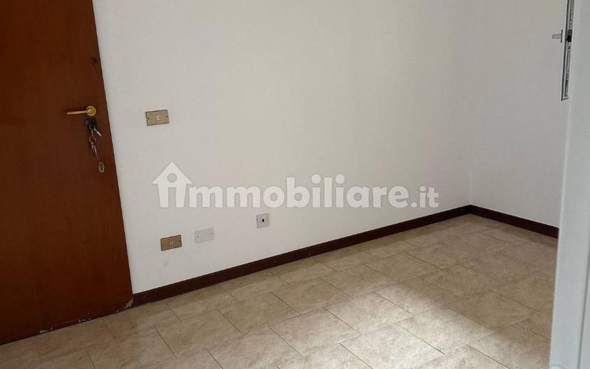 Trilocale via Giovanni Pascoli 6, Bardello con Malgesso e Bregano — foto 6 di 20