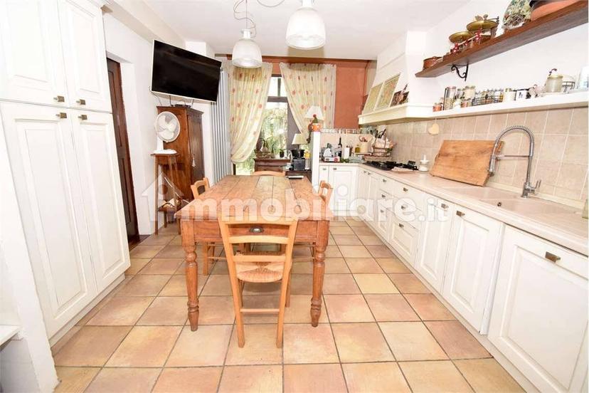 Villa unifamiliare via Francesco Bosso, 2, Porta Torino, Vercelli — foto 6 di 35