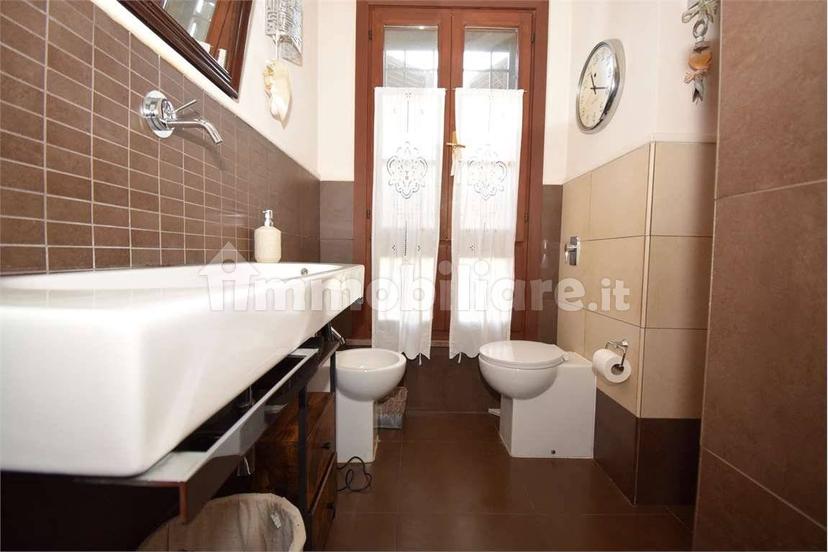 Villa unifamiliare via Francesco Bosso, 2, Porta Torino, Vercelli — foto 25 di 35