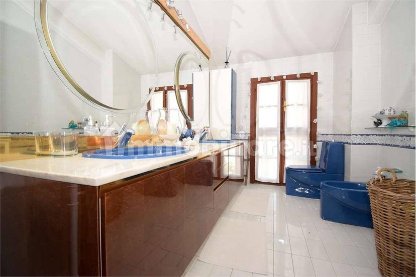 Villa unifamiliare via Francesco Bosso, 2, Porta Torino, Vercelli — foto 9 di 35
